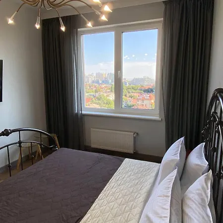 у моря, в районе аркадии вид на море Апартаменти Одеса